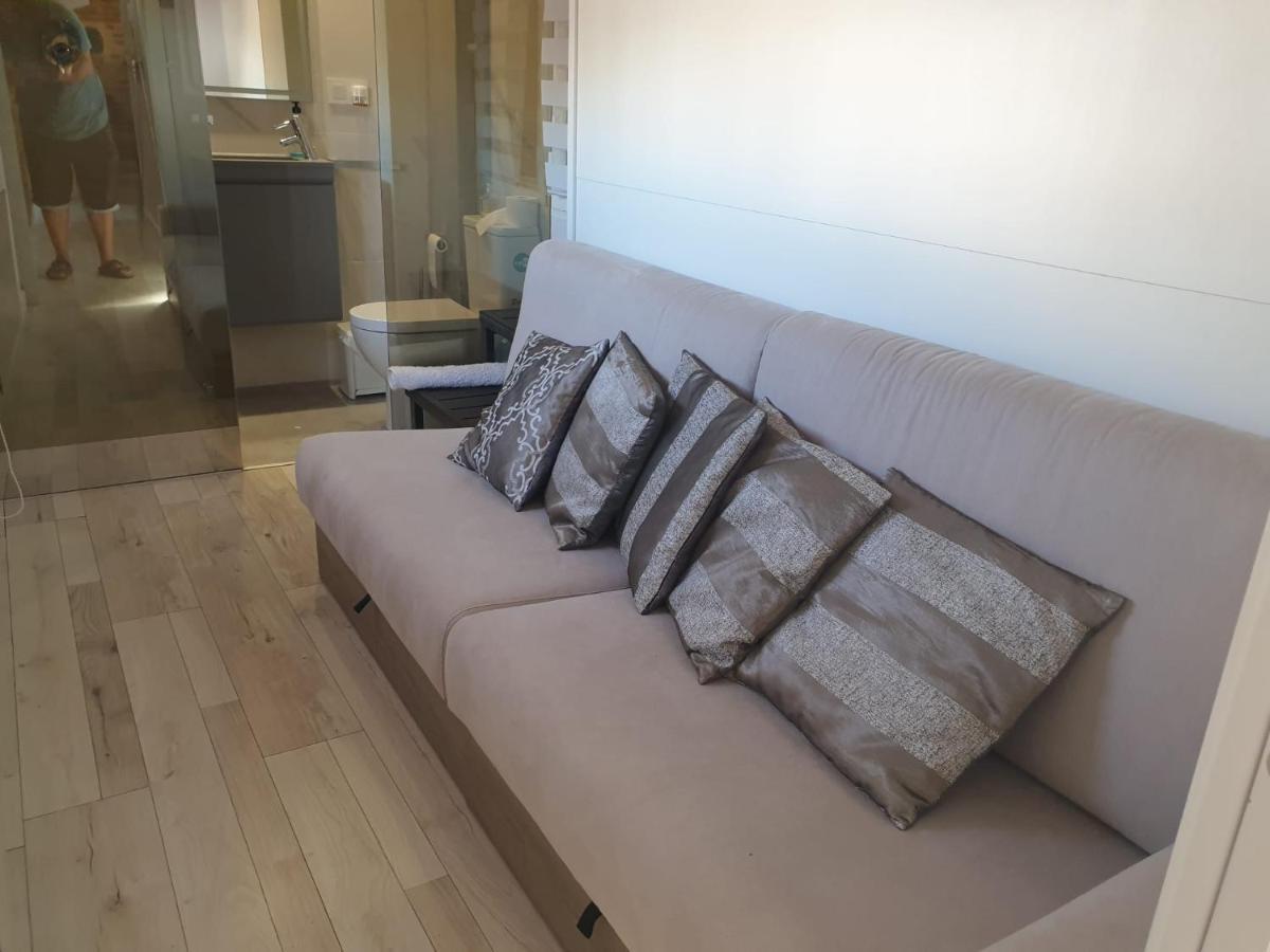Atico Con Terraza Y Jacuzzi En El Centro Apartamento